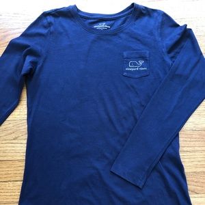Vineyard Vines woman’s long sleeve holiday tee